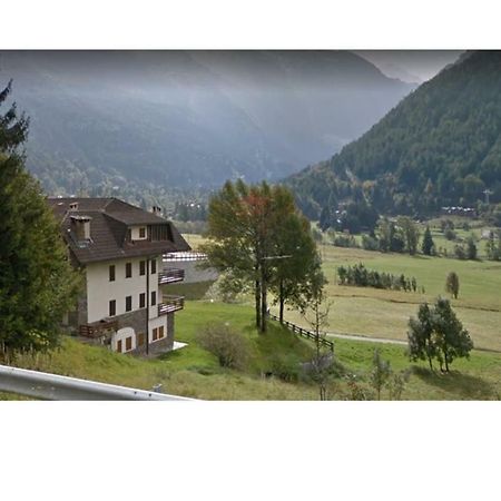 Apartamento Grande Casa Di Famiglia Temù Exterior foto